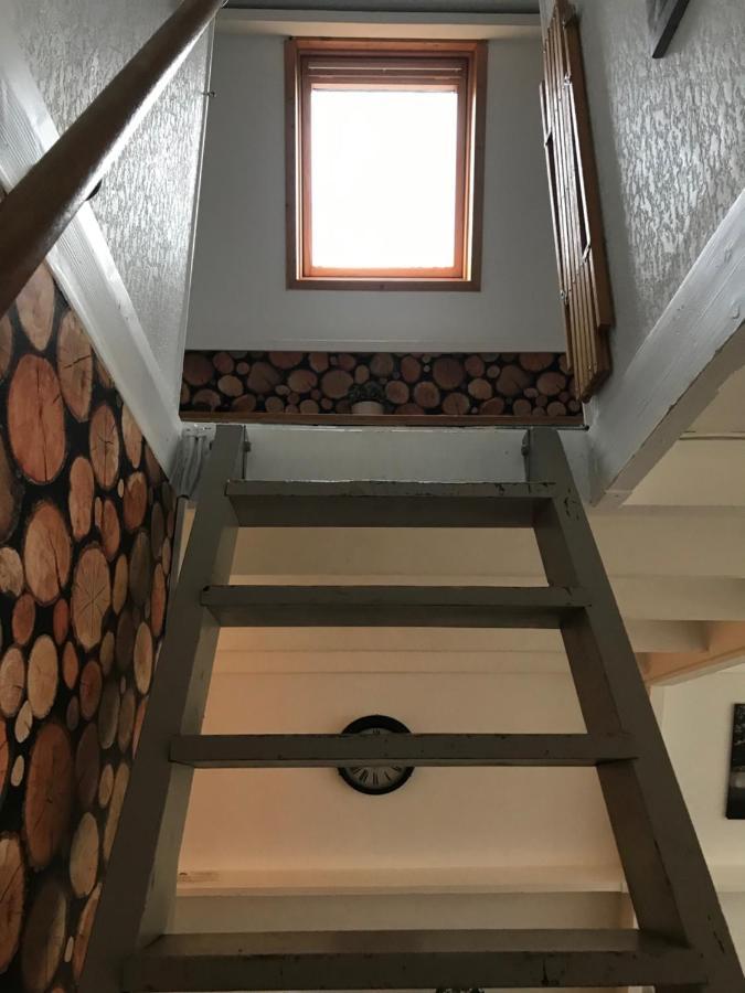 Vila Heavenly Renovated Cabin Near Pittoresque Durbuy - Whistler Exteriér fotografie
