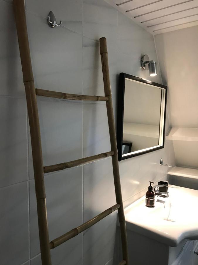 Vila Heavenly Renovated Cabin Near Pittoresque Durbuy - Whistler Exteriér fotografie